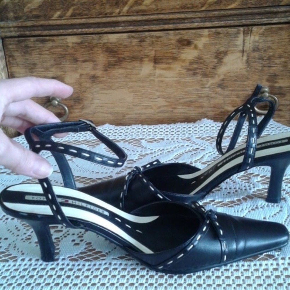 Classic, Tommy Hilfiger, Black leather, white stitching, lower heel, size 8 M.